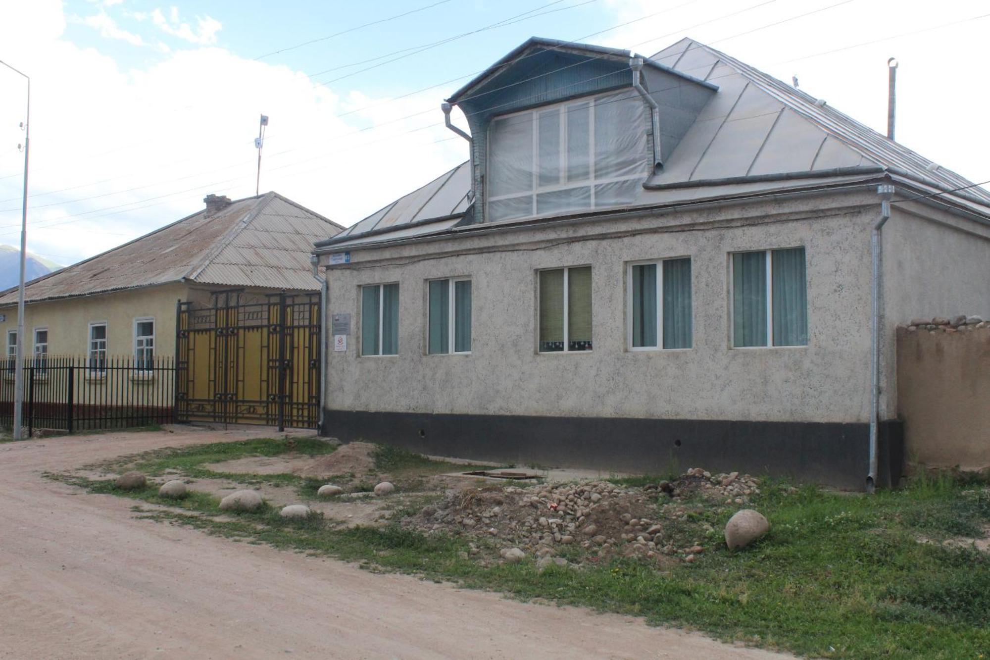 Guest House Emily Bokonbayevo ภายนอก รูปภาพ