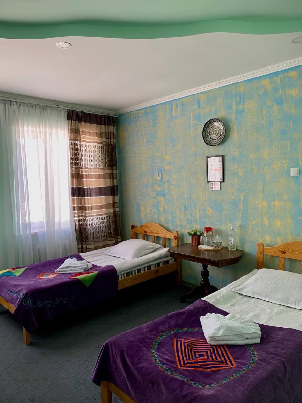Guest House Emily Bokonbayevo ภายนอก รูปภาพ